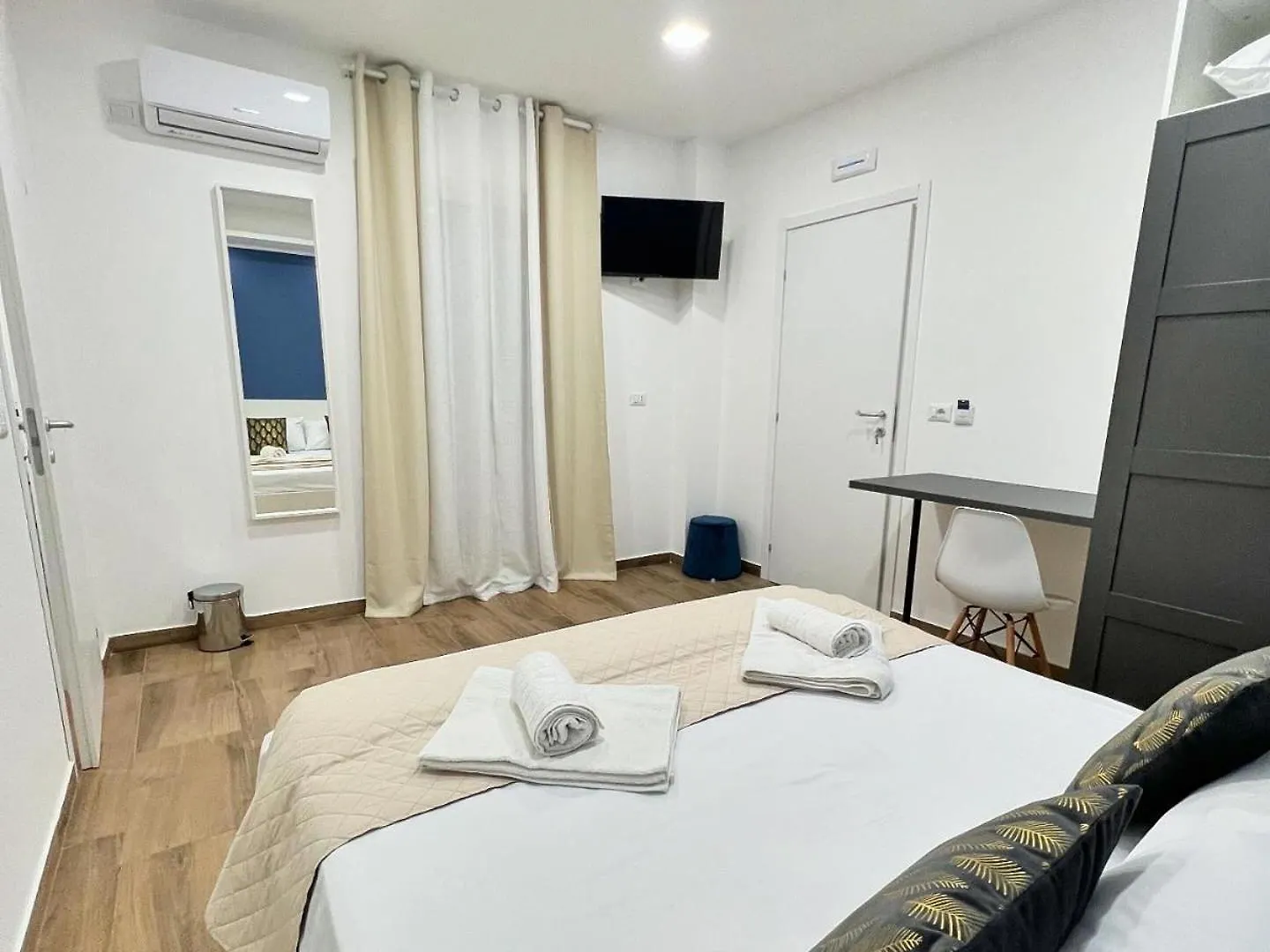 Easy Room Catania Guest house